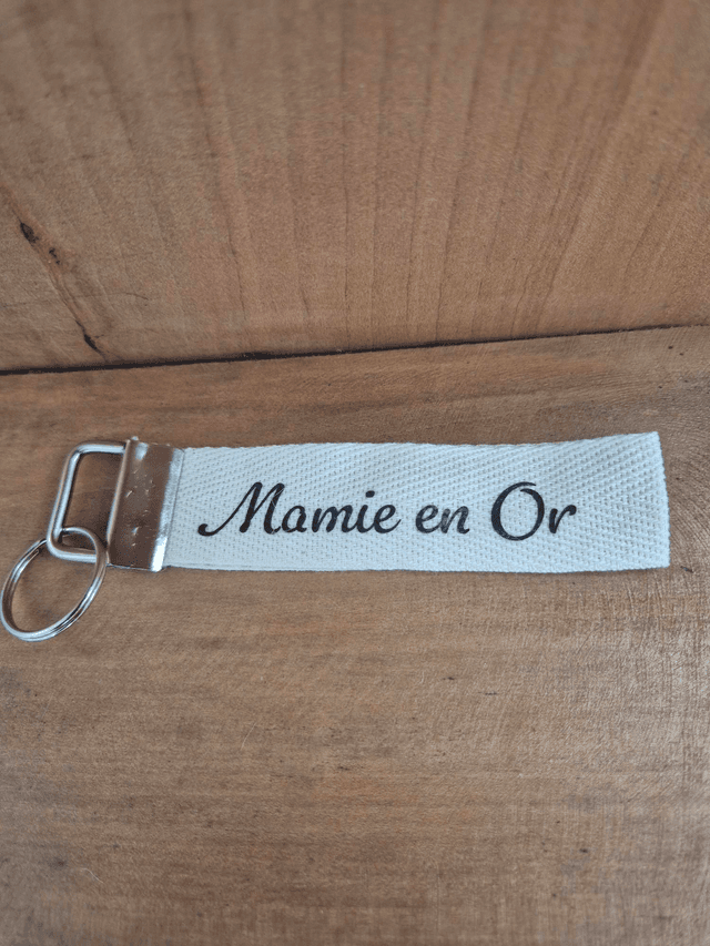 Porte clef ruban &quot;mamie en or&quot;