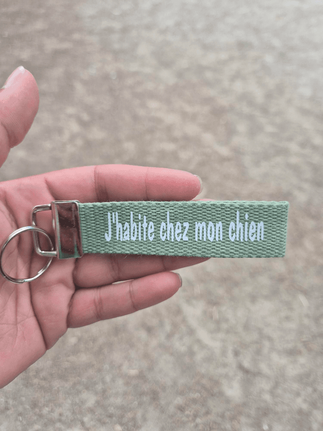 Porte clef J’habite chez mon chien